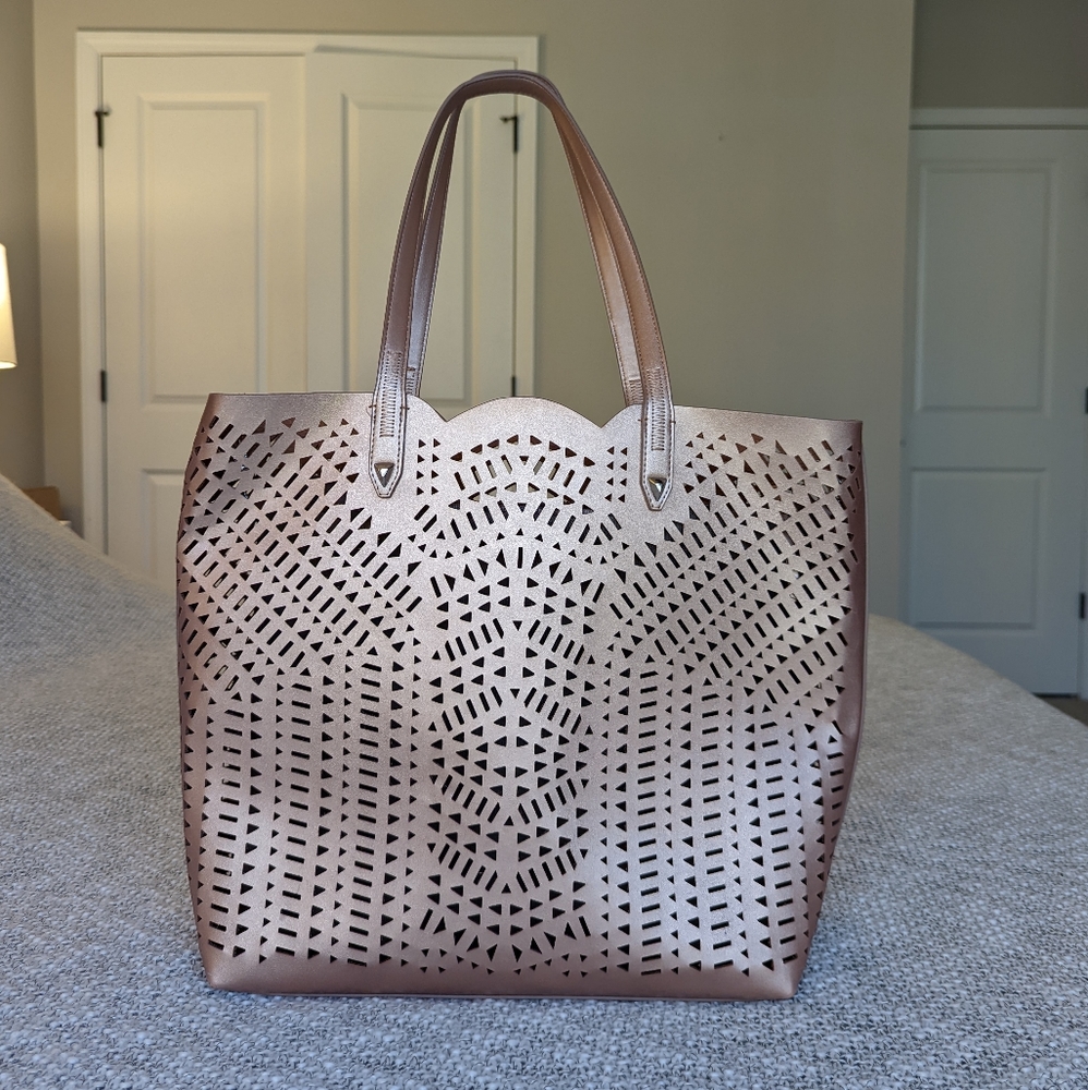 Stella & Dot Marseilles Tote